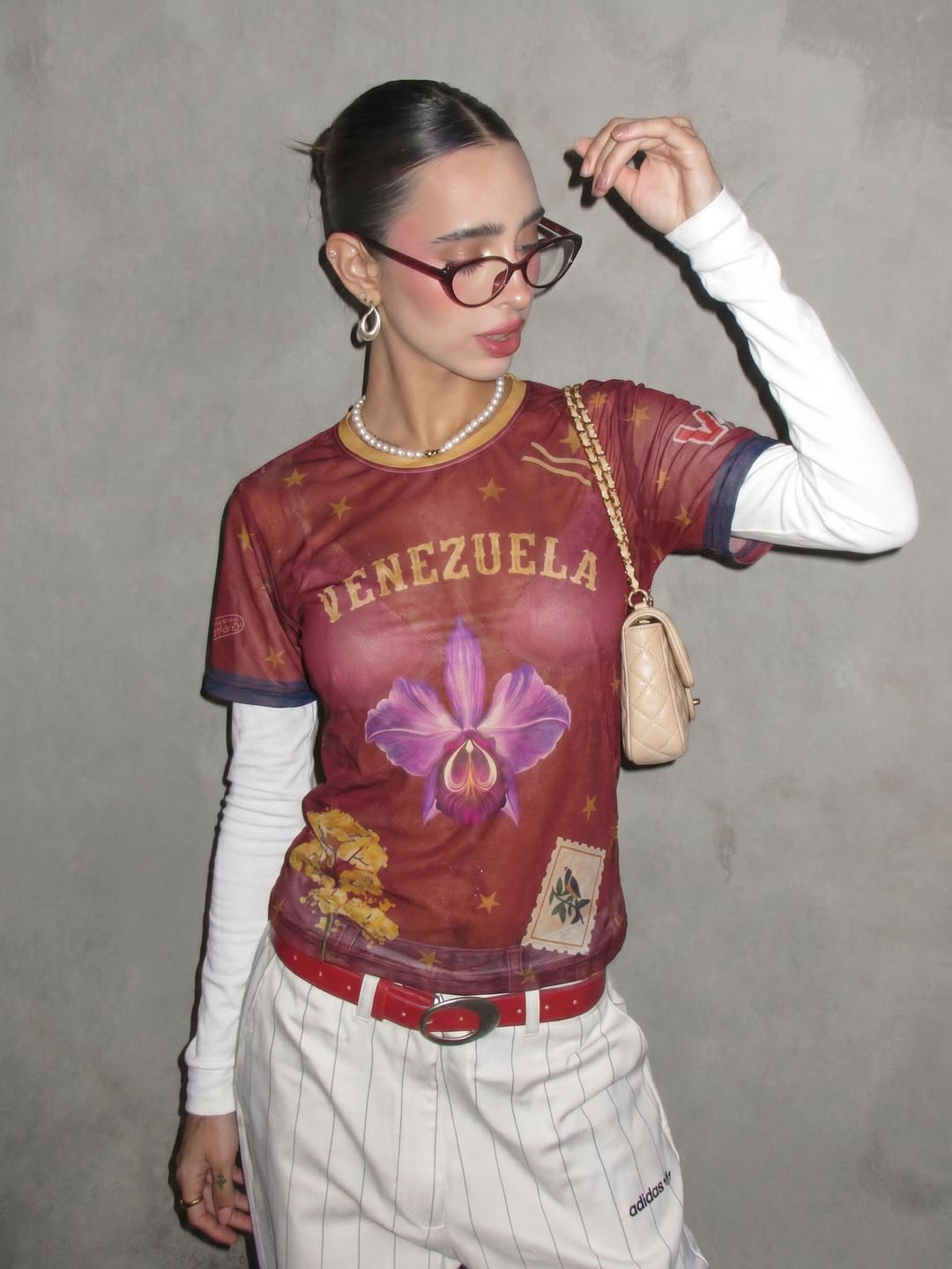 Segundo look editorial de ADAI